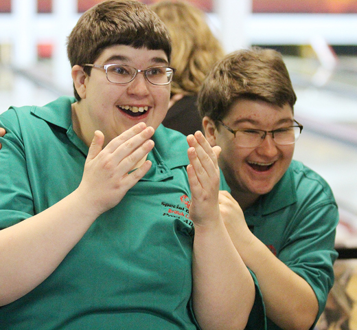 SOBC-AthletesSmile-Bowling-SOBCGames-2023
